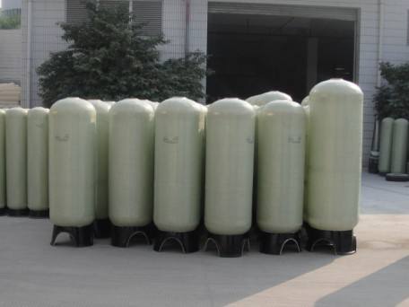 玻璃鋼軟水罐(圖1)
